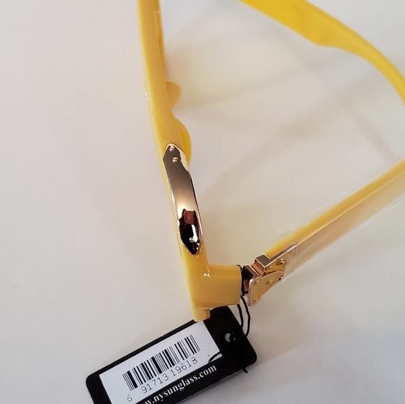 NY Sunglasses - Picture 5 of 7